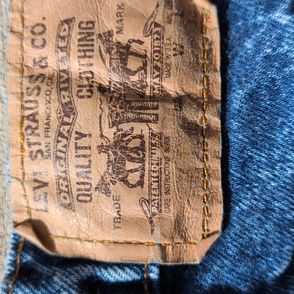 Levis Student - image 3